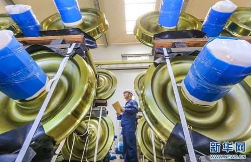 安徽馬鞍山輪對(duì)出口俏，電熔鎂產(chǎn)品生產(chǎn)忙